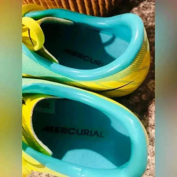Nike Mens Rare Mercurial Victory II Turf Soccer Shoes Cleats 441994-754 Size 6 - Picture 6 of 9